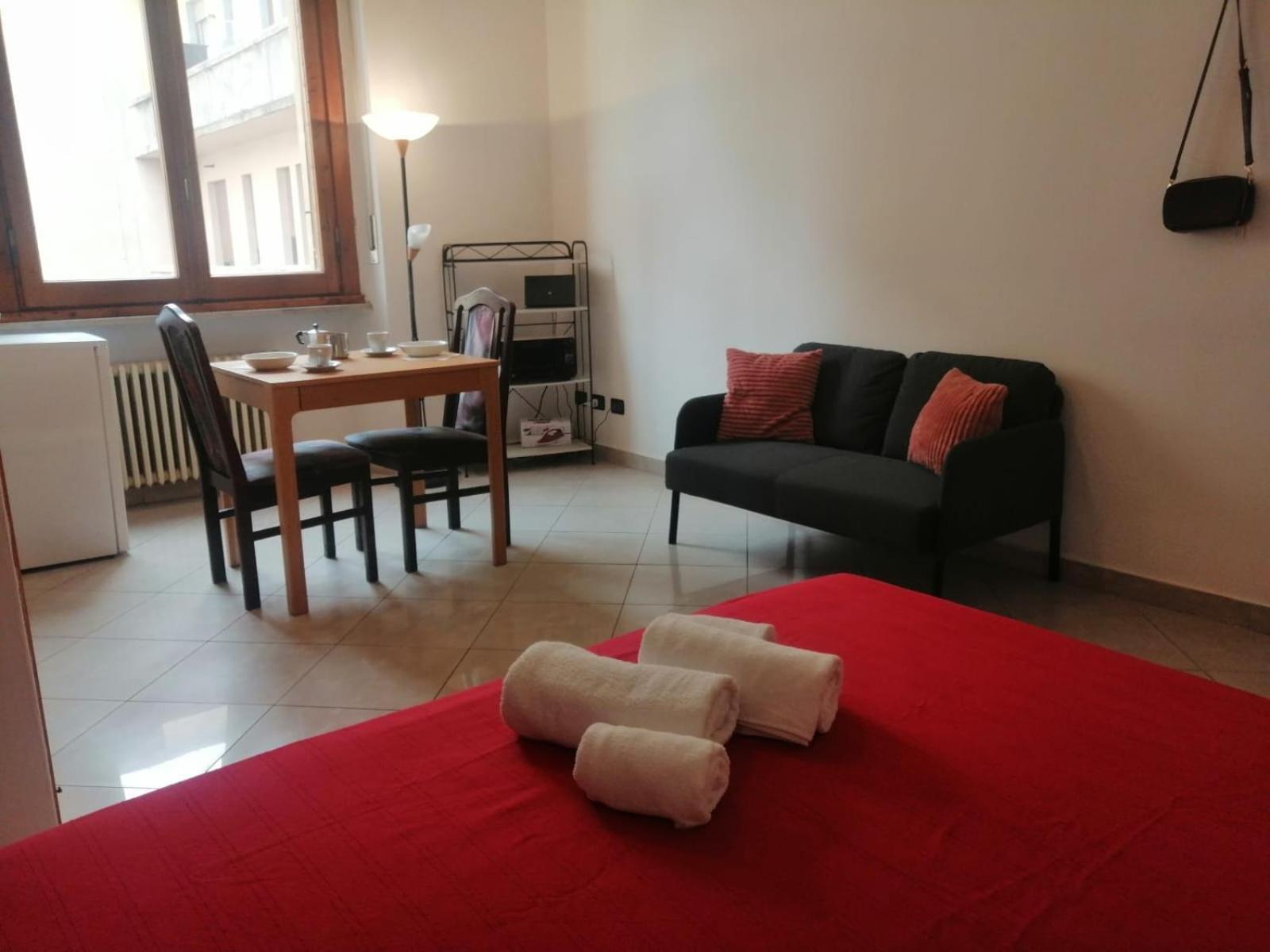 Apartment In Front Of The Train Station! Florenţa Exterior foto